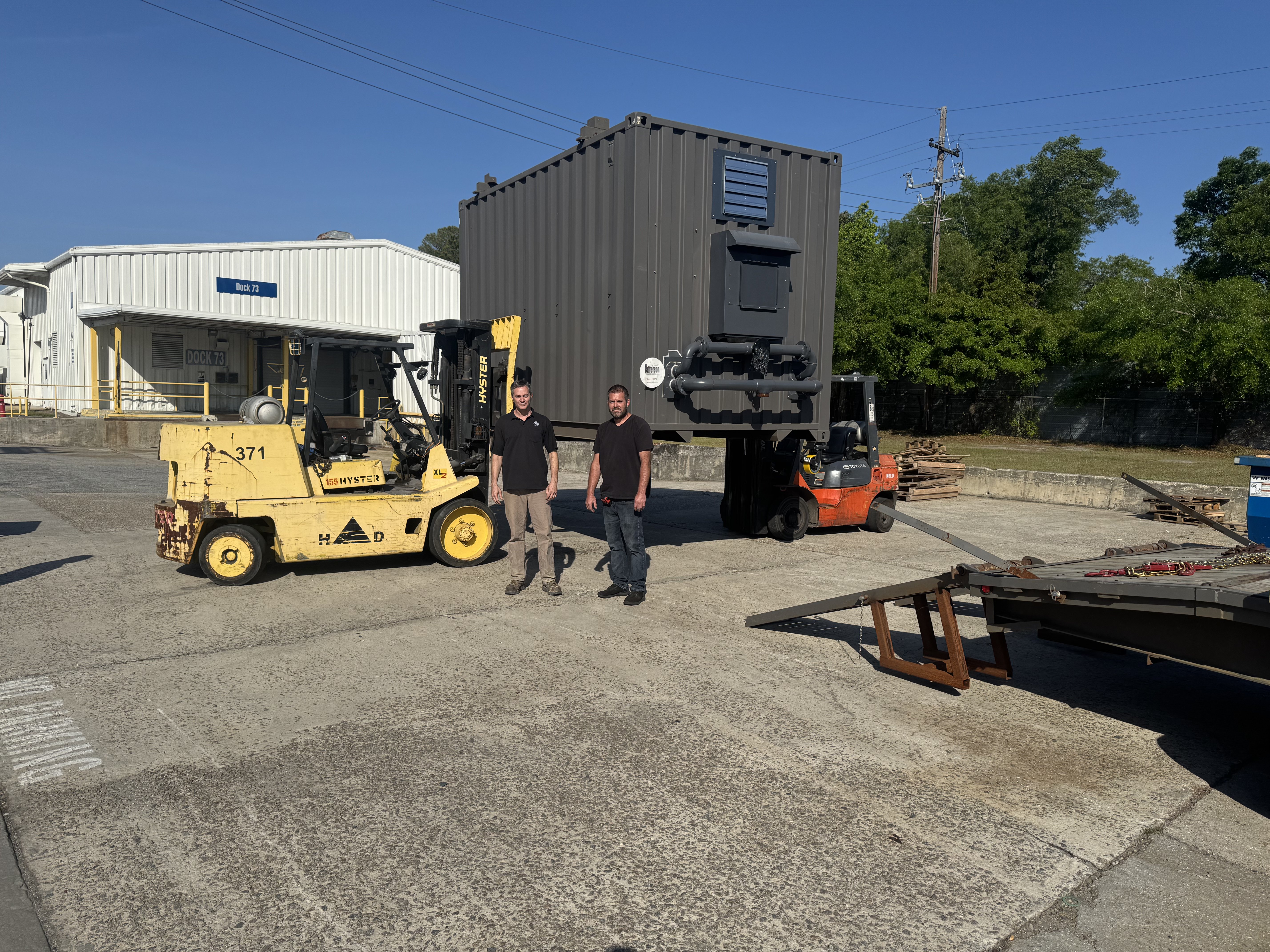 Stokes Energy immersion cooling container at Leeds Avenue lab